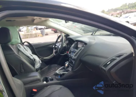 2013 Ford Focus Se from USA, damaged, VIN 1FADP3K25DL161290